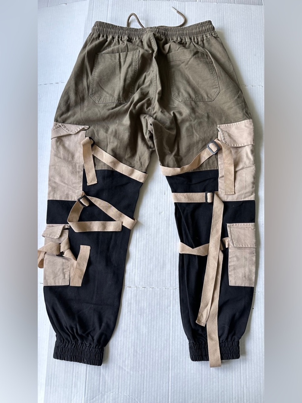 Fashion Nova Women's L "Block It Out Cargo Joggers" Olive/Combo - Picture 11 of 12